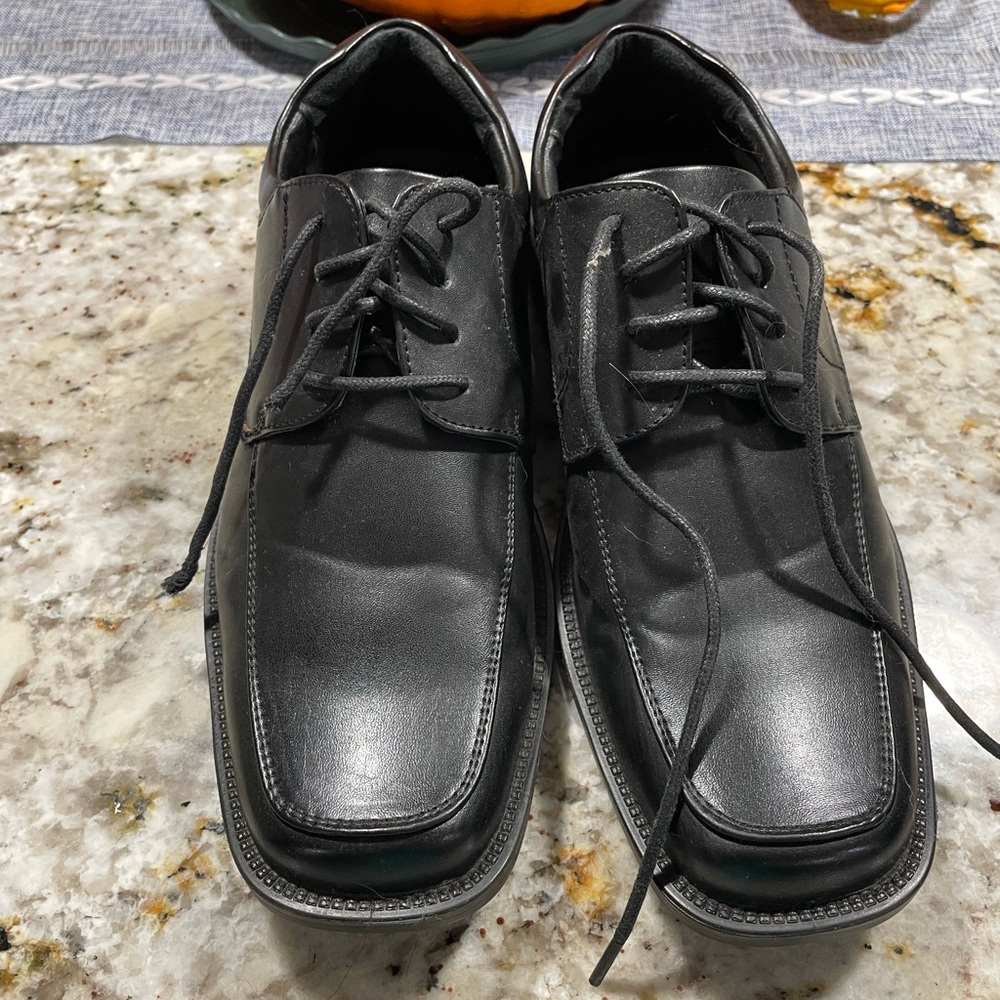 Classic Black Men's Dress Shoes